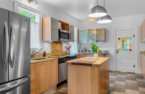 Alta Vista House | Downtown Charming Bungalow-Riverwalk-Alamo-