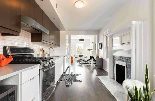 Over-the-Rhine Apartment | Downtown Cincinnati Stay | Rooftop Patio + Parking