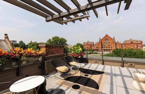 Over-the-Rhine Apartment | Downtown Cincinnati Stay | Rooftop Patio + Parking
