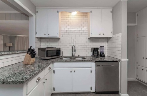 Columbus House | Downtown Columbus Stay | Walk to Riverwalk
