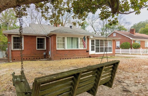 Columbus House | Downtown Columbus Stay | Walk to Riverwalk