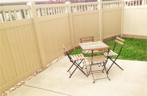 Rio Grande House | Downtown Condo Near Convention Center (Disability Access)
