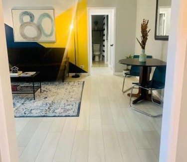Downtown Atlanta House | Downtown Condo! Private Balcony! PT10F