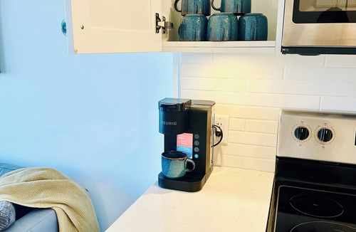 Crescent Heights Condo | Downtown Condo, Stylish & Comfy