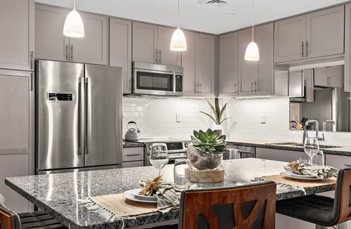 Asheville Condo | Downtown Condo with Stunning Mountain Views