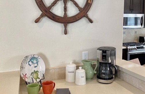 Downtown Condo | Downtown Condo with Rooftop Deck