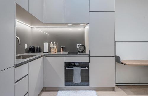 Downtown Montreal Apartment | Downtown Core - Ultra Modern 1 Bedroom Apartment