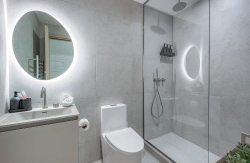 Downtown Montreal Apartment | Downtown Core - Ultra Modern 1 Bedroom Apartment