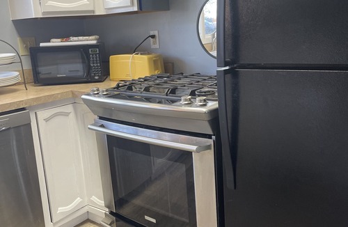 Downtown Anchorage House | Downtown/Corporate/Individuals