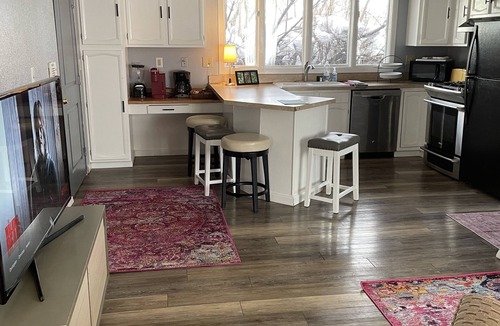 Downtown Anchorage House | Downtown/Corporate/Individuals