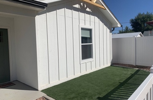 Grand Junction House | Downtown Cottage on White w/private HOT TUB