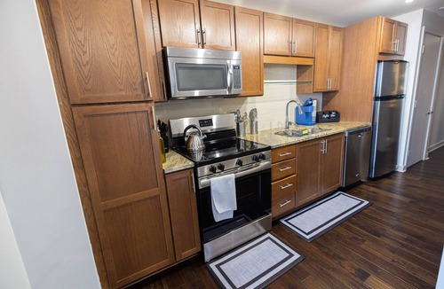 Downtown Dallas Apartment | Downtown Dallas - King Bed + Free Parking - Pool