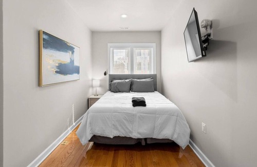 Northeast Hotel | Downtown DC Condo 2BD+1Bath+Free Parking