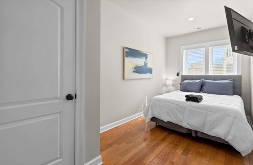Northeast Hotel | Downtown DC Condo 2BD+1Bath+Free Parking