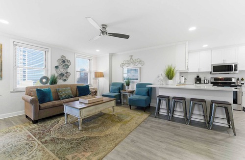 Downtown Atlanta Condo | Downtown Delight For 4