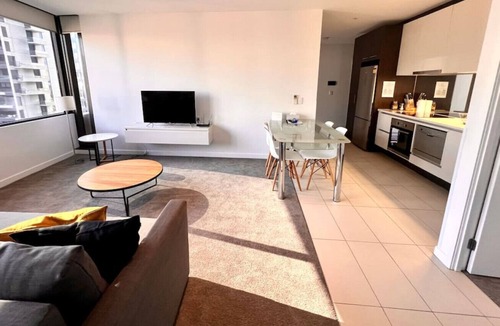 Melbourne Central Business District Apartment | Downtown Deluxe - 2 BR x 2 Apartment