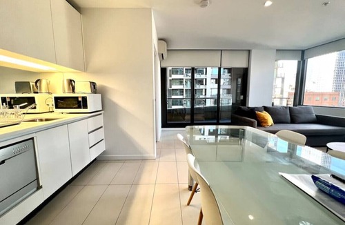 Melbourne Central Business District Apartment | Downtown Deluxe - 2 BR x 2 Apartment