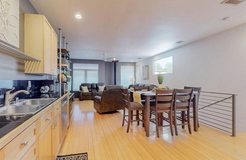 Spruce Park House | Downtown Deluxe Townhome, near UNM