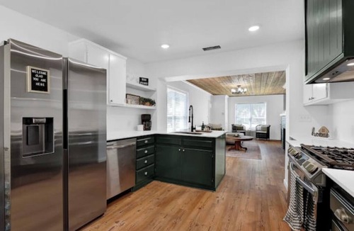 Denison House | Downtown Denison Dream