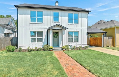 Denison House | Downtown Denison Dream