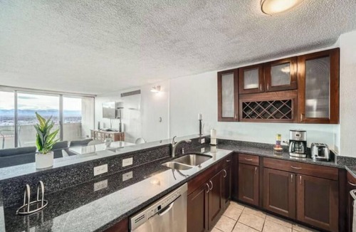 Downtown Denver Apartment | Downtown Denver Furnished 1 BDR w/Rooftop Pool