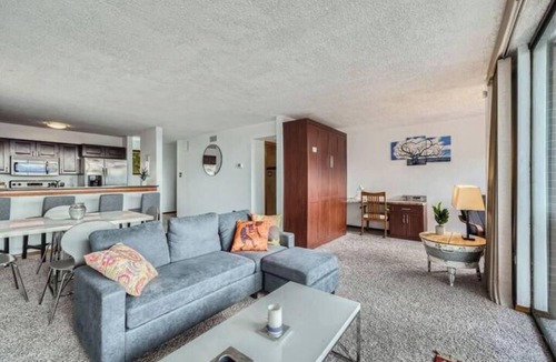 Downtown Denver Apartment | Downtown Denver Furnished 1 BDR w/Rooftop Pool