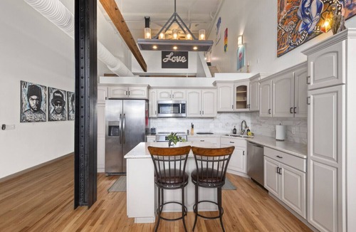Downtown Denver Apartment | Downtown Denver Luxury Art Loft | The Elevated Gallery