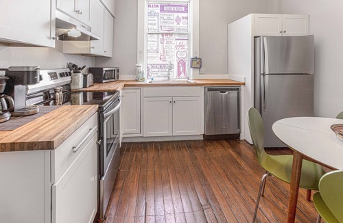 Historic District - North Apartment | Downtown Digs for Four, Walk Everywhere by Lucky Savannah