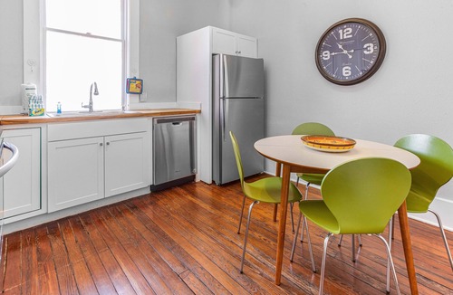 Historic District - North Apartment | Downtown Digs for Four, Walk Everywhere by Lucky Savannah