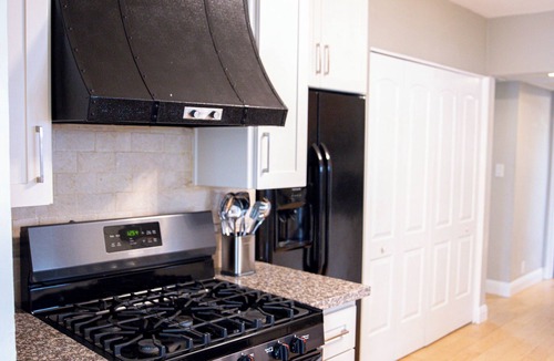 Downtown House | Downtown Dream House 3-bedroom house with AMENITIES!