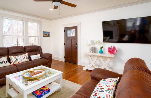 Alta Vista House | Downtown Dreaming *️ 3/2 Entire House *️River Walk*️Alamo