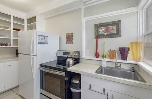 Downtown Dunedin House | Downtown Dunedin Keylime Cottage #3