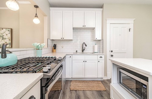 Valparaiso Apartment | Downtown Duplex: 2 delightful units under 1 roof!