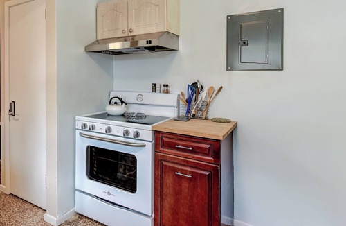 Sanford Apartment | Downtown Duplex B Great Location & Private Yard
