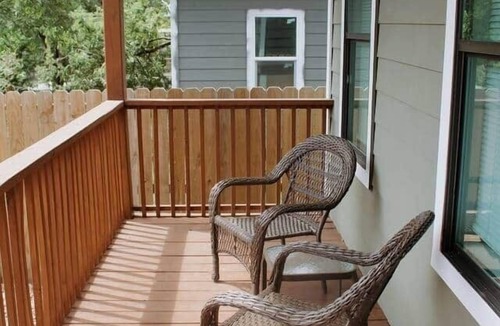 Southtown House | Downtown Duplex-San Antonio Unit #1