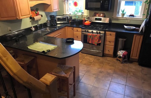 Burlington Apartment | Downtown duplex with yoga room, 1 block from Lake Champlain