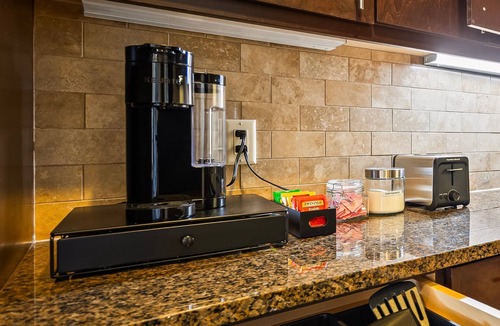 East Village Apartment | Downtown Elite Stay - Steps from Gaslamp & Petco