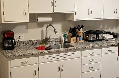 Elmhurst Condo | Downtown Elmhurst! Where else would you want to be!