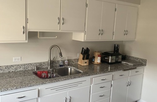 Elmhurst Condo | Downtown Elmhurst! Where else would you want to be!