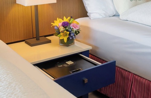 Downtown Portland Hotel | Downtown Escape: Unwind in Your Comfortable Room Across Waterfront Park