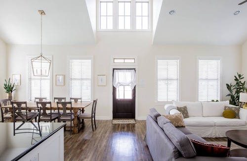 Brazos House | Downtown Estate - Walk to the Magnolia Silos, Baylor and Downtown!