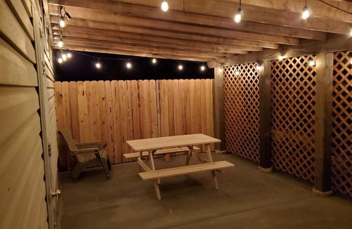 Fairview Apartment | Downtown Fairview BunkHouse