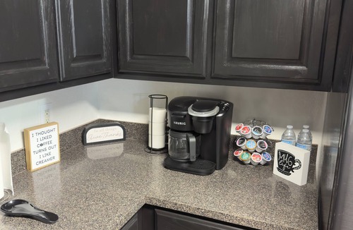 Odessa House | Downtown Family Friendly 3 bed Home with large patio