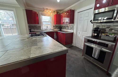 Eau Claire House | Downtown Family Home