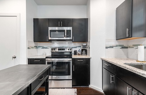 Eastside Promise Neighborhood House | Downtown - Family Pet Friendly - Remote Workers