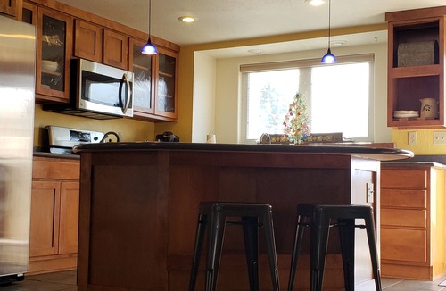 Downtown Flagstaff Condo | Downtown Flagstaff Peak A View Condo
