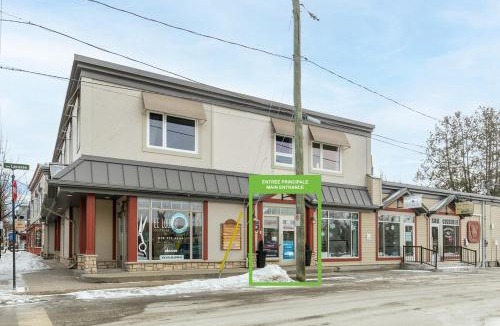 Mont-Tremblant Apartment | Downtown - FREE shuttle to Ski Resort - Ice Rink