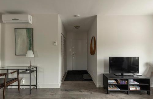 Mont-Tremblant Apartment | Downtown - FREE shuttle to Ski Resort - Ice Rink