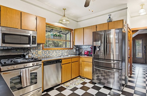 Fremont House | Downtown Fremont Charmer with Parking