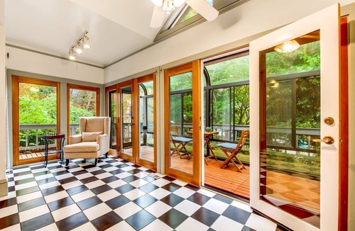 Fremont House | Downtown Fremont Charmer with Parking